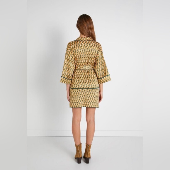 Knitted kimono look blazer with belt including matching skirt. - Picture 5 of 5